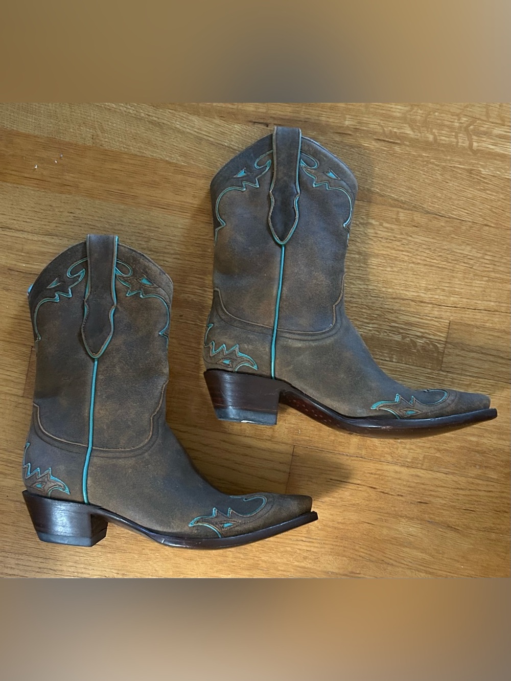 Old Gringo Brown Leather Western Boots with Turquoise Stitching size 7.5 B